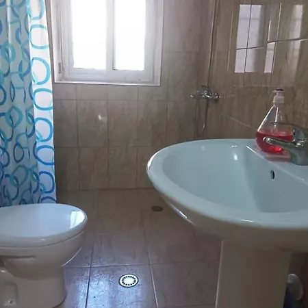 Hostel Vlora