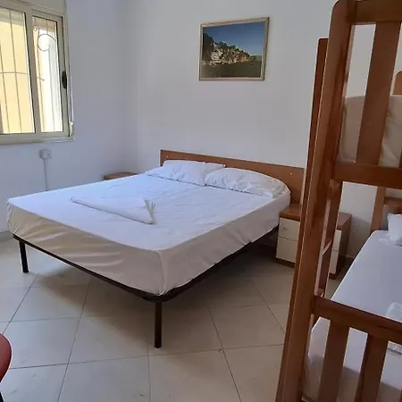 Hostel Treracat *